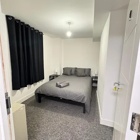 Cozy Double Westbury-on-trym Δωμάτια σε οικογενειακή κατοικία *